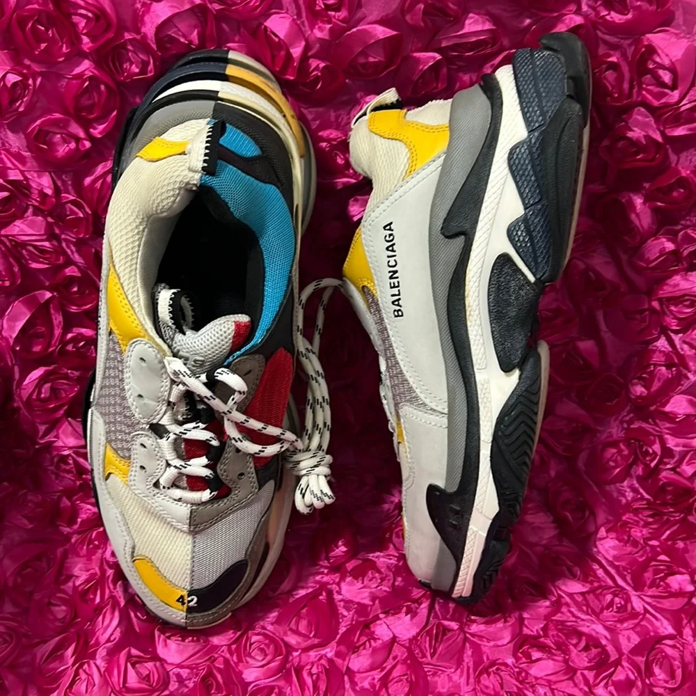 Balenciaga Triple S Sneaker Split - Picture 1 of 13